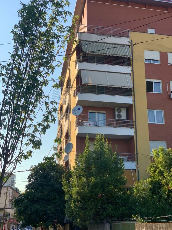 Apartamento New Apartament Tirana Exterior foto